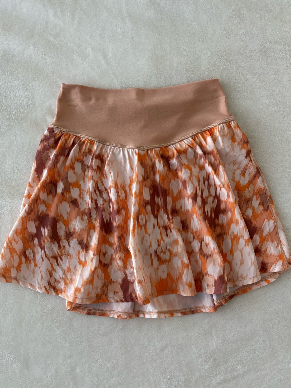 NWT OFFLINE by Aerie Printed Tennis Skirt in Tan and Orange, Built-in Shorts